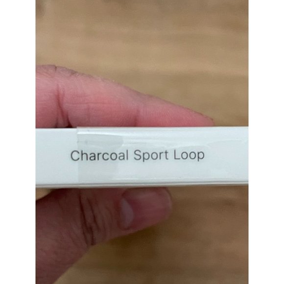 HTF NWT Genuine Apple Watch CHARCOAL Sport Loop - Picture 2 of 5